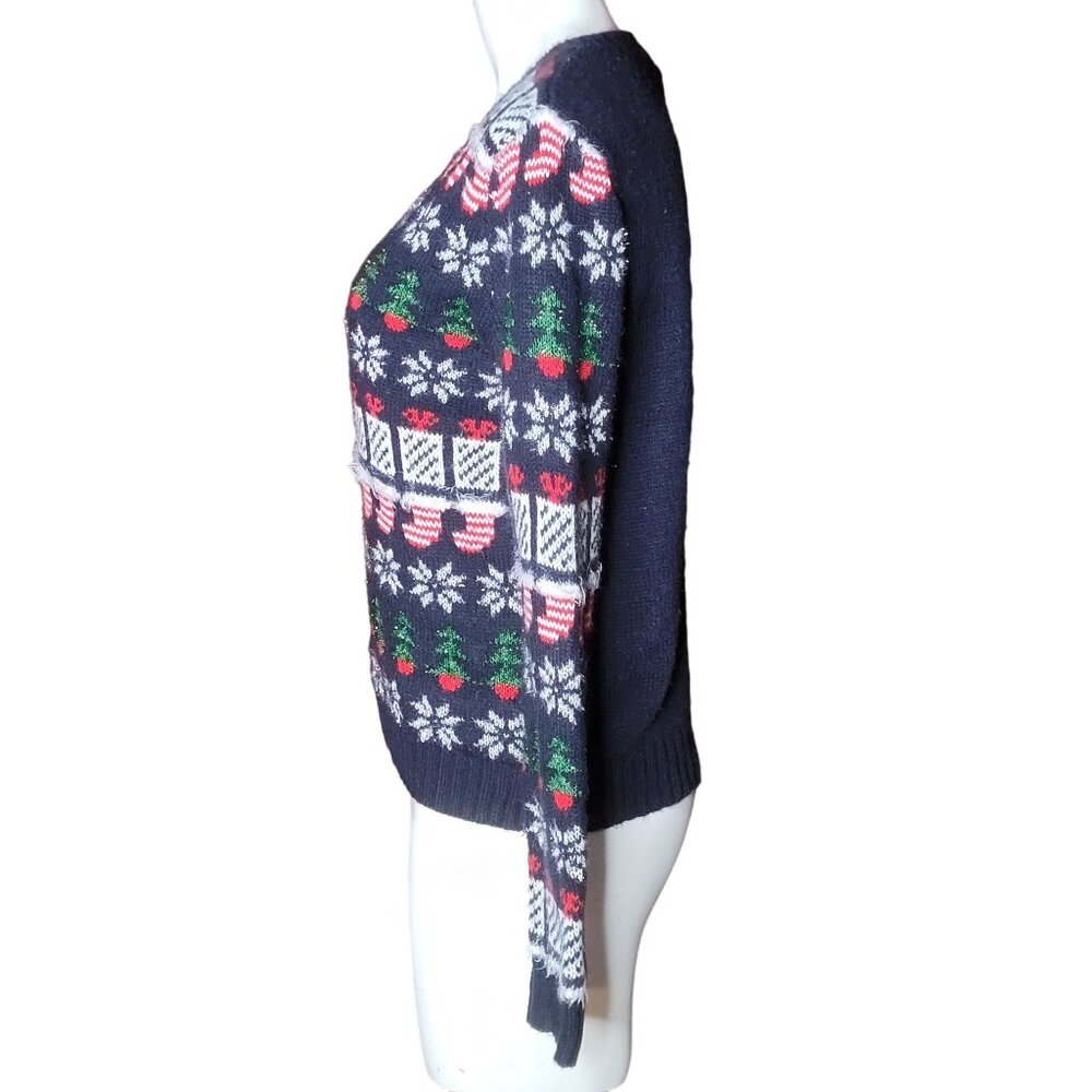 Almost Famous Womens Holiday Christmas Sweater XL Red Blue Tree Stocking Pattern - Picture 4 of 5